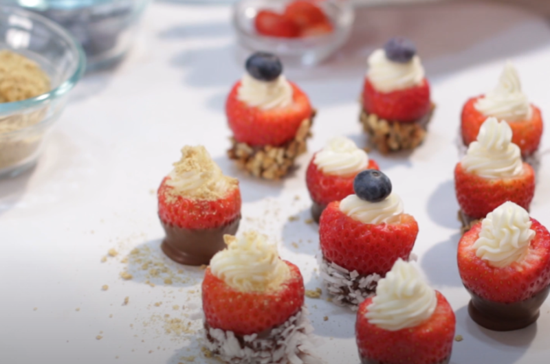 Chocolate Covered Strawberry Cheesecake Bites