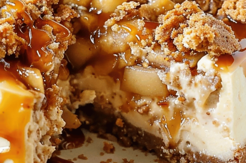 Apple Crisp Cheesecake