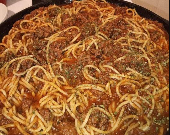 SPAGHETTI AND GROUND BEEF