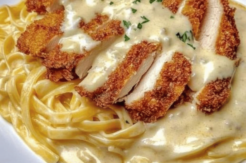 Crispy Chicken with Creamy Pasta