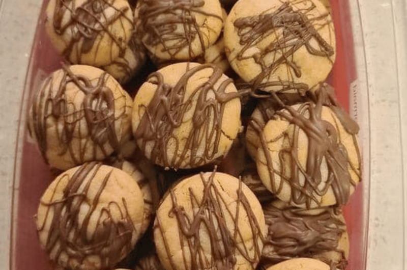 Hidden Snickers Peanut Butter Cookies